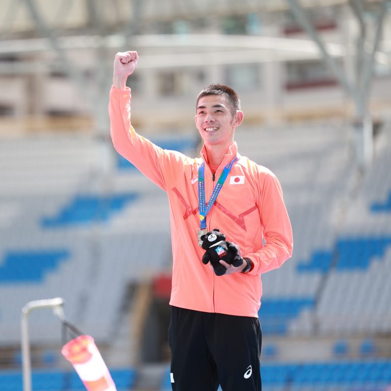 青山 拓朗さんの写真